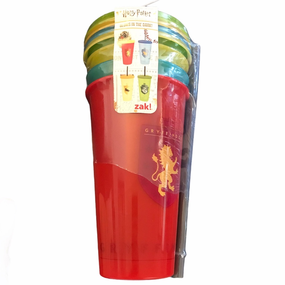 Harry Potter glow in dark reusable cups. NWT